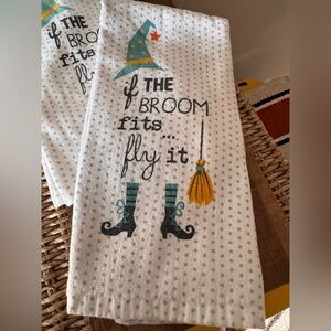 Cynthia Rowley Curious New York Halloween Kitchen Hand Towels Set Of 2